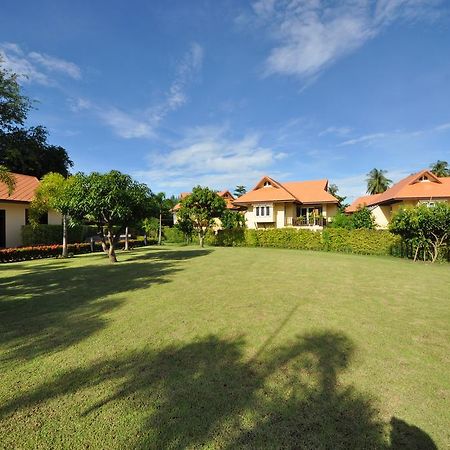 Maeklong Marina Resort Ratchaburi Экстерьер фото
