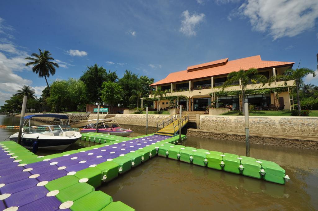 Maeklong Marina Resort Ratchaburi Экстерьер фото