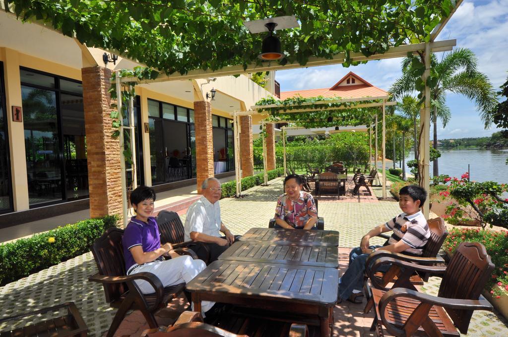 Maeklong Marina Resort Ratchaburi Экстерьер фото