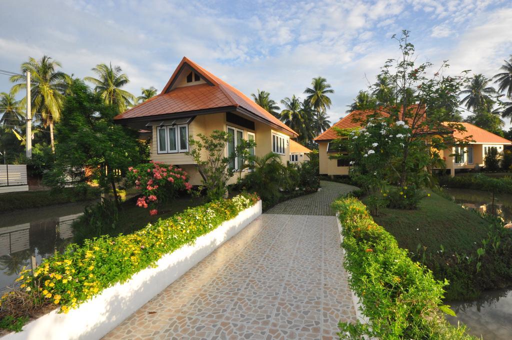 Maeklong Marina Resort Ratchaburi Экстерьер фото